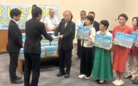 「ヘイトにＮＯ！全国キャンペーン」、１４万筆の署名提出